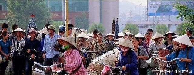 20万难民逃到中国，和平安定却不愿回去，难民我想要加入你们