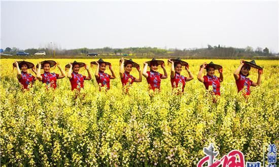 「瑜伽」42岁陈数再爆火！20岁的身材，体重维持95斤，坦言瘦身方法很简单