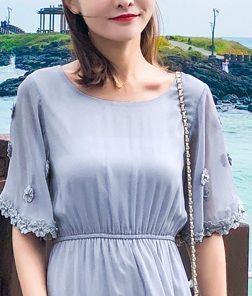 时下最火爆的一种裙:“温柔裙”!妩媚迷人，巨适合80后女人穿