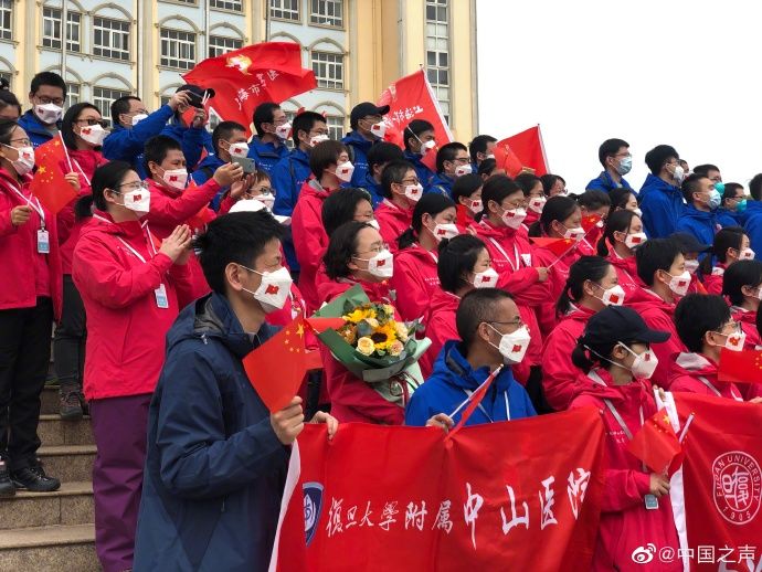 行者:致敬最早的逆行者们——他小年夜独自率先出征,驰援武汉70多天