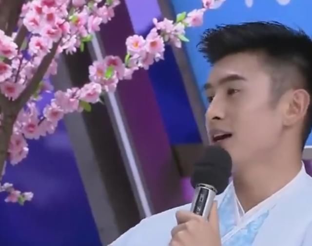 『大发』热巴被男嘉宾表白,高伟光“醋意”大发,热巴假笑回应看懵何炅