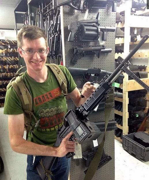 意外发现加拿大某枪械公司竟有中国冲锋枪,网