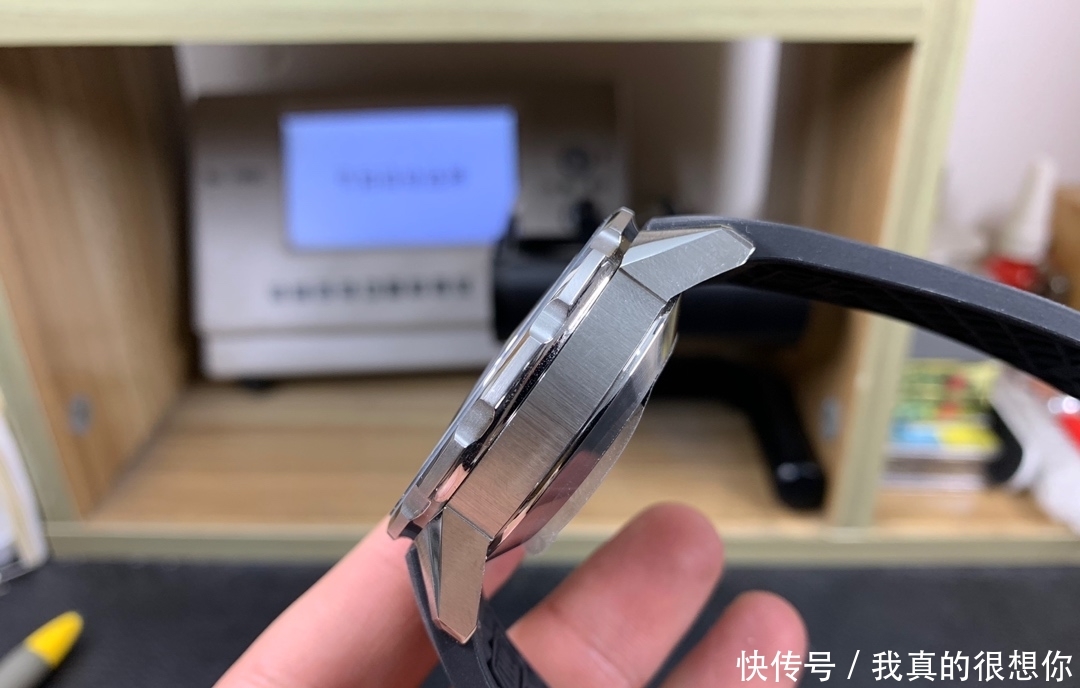  「打造」万国海洋时计，从不同元素的碰撞中汲取灵感，打造完美腕表