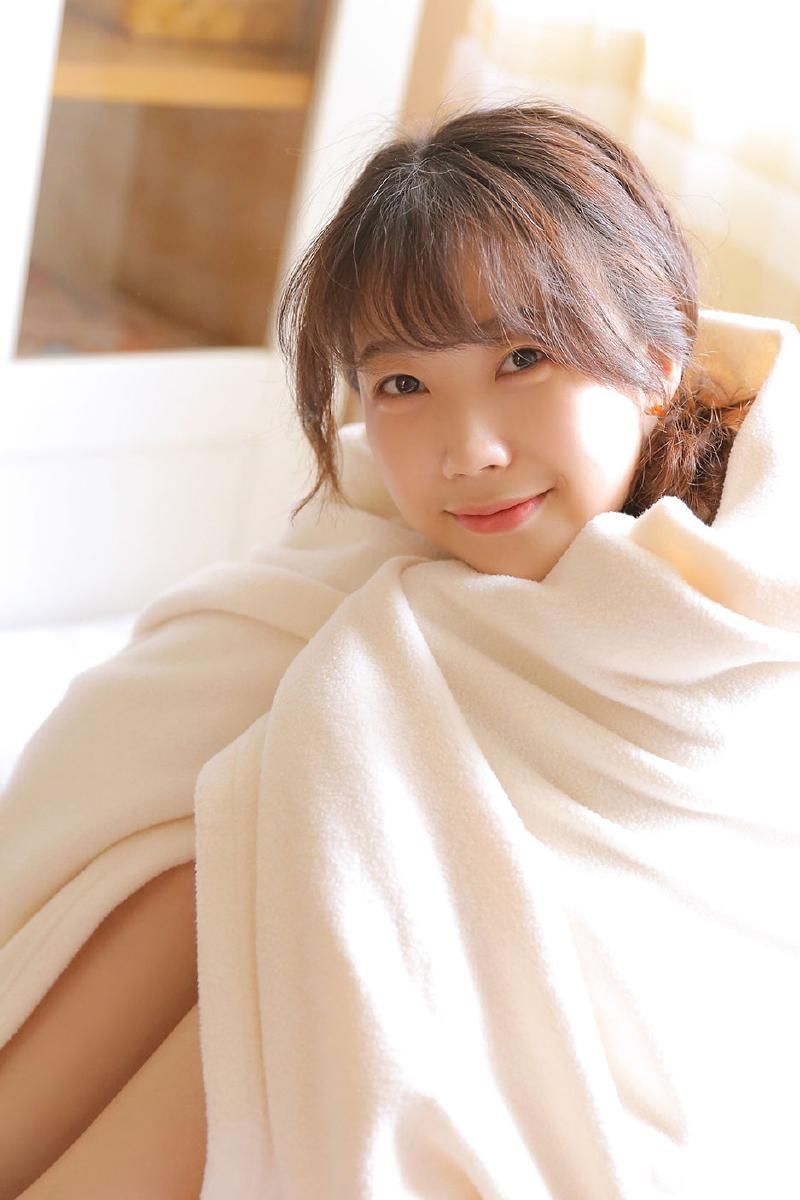 细白长直腿美女丰乳翘臀性感撩人图片