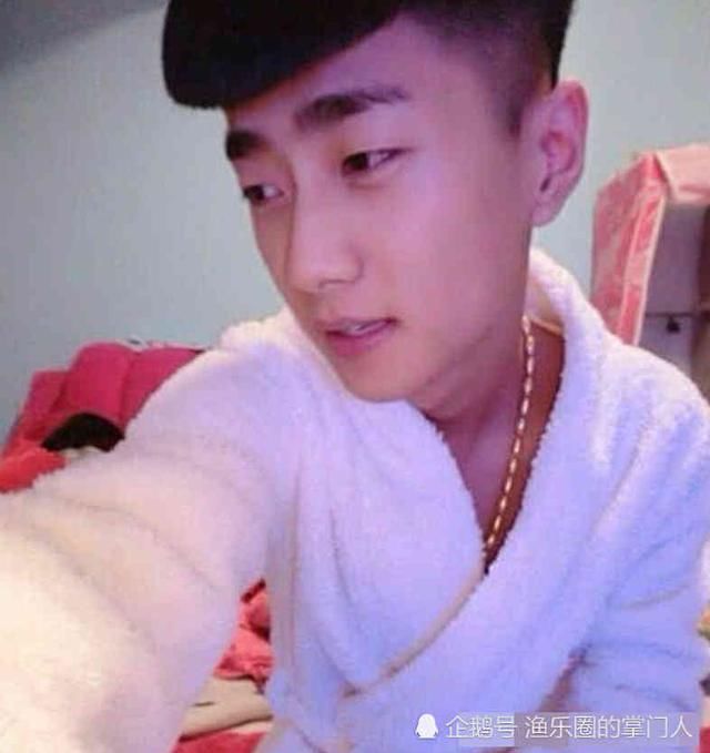 快手师徒圈真乱，刘叉叉睡小曼致其怀孕将她抛弃，网友：社会垃圾