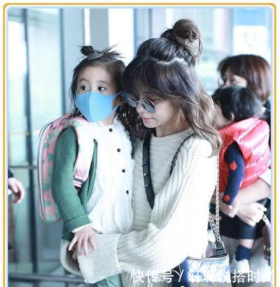 贾静雯本想扮少女,却被脚上渔网袜出卖,网友终于相信你44岁了