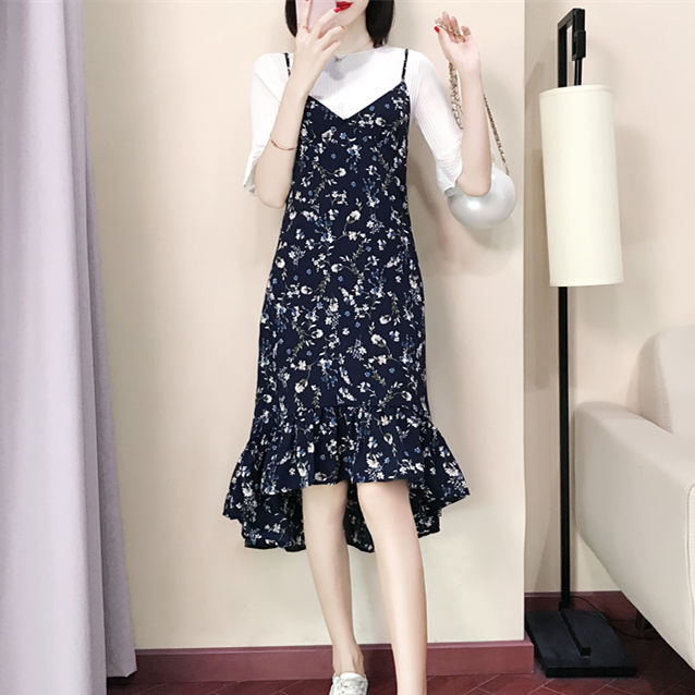 这女人真实迷死人不偿命!穿修身连衣裙身材美到爆!男人全流口水