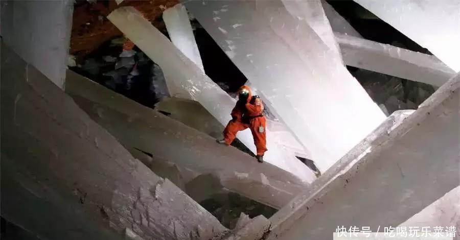 墨西哥地下300米的水晶洞，美到让人窒息，每滴水都含2亿病毒