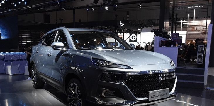 『上市』哈弗H6又有新对手了,车长4米8档次不输奥迪,不足11万上市要火