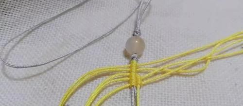  [编绳]DIY手工编绳教程：能快速编织好的蝴蝶流苏挂饰，搭汉服刚刚好！
