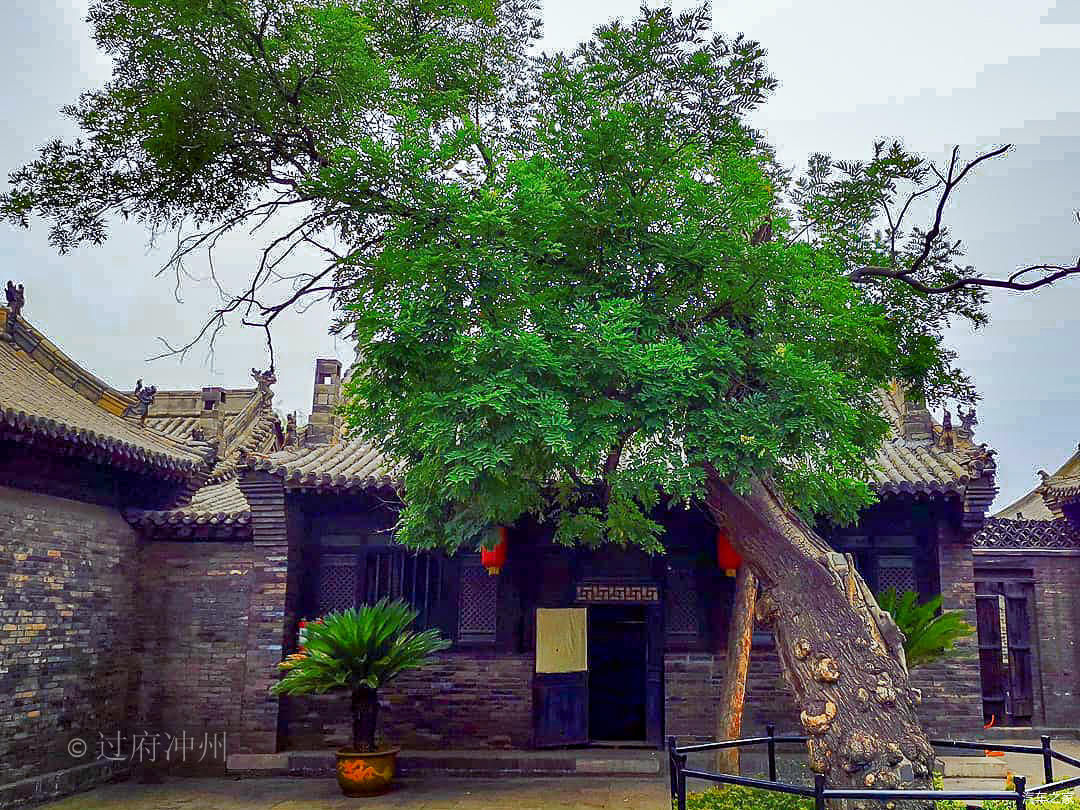 中国被煤炭包围的“旅游城市”,城市名气全无,景点却在全国出名