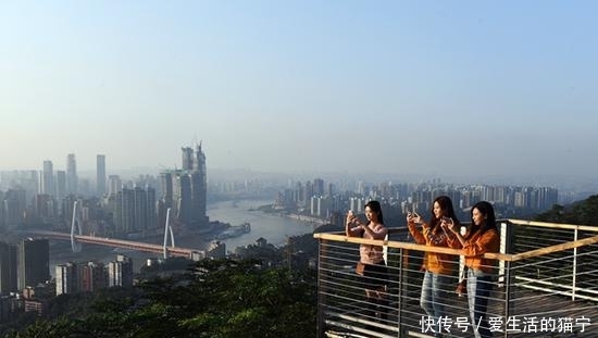 旅游网红城市的变迁:重庆成都等大城市为什么受欢迎