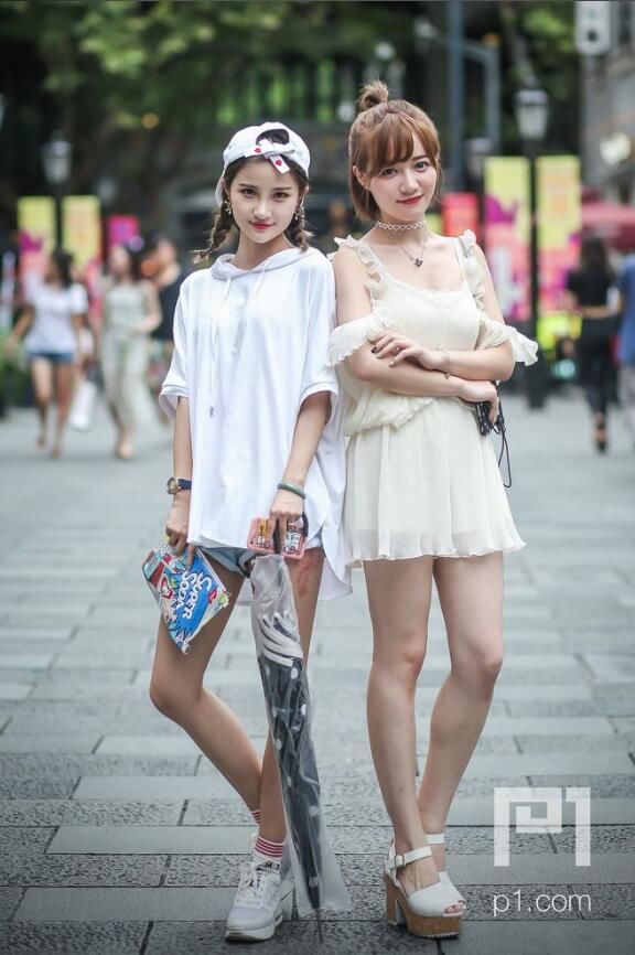 暴走街拍,路人时尚穿搭,轻松挣足回头率!