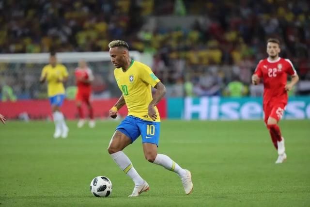 内马尔的泡面头其实大有“深意”？足球界的发型比拼你看得懂么