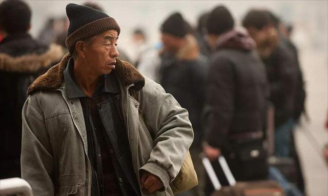 50到60岁农民工养老困难，有人提出3个建议，大家齐称赞，你咋看