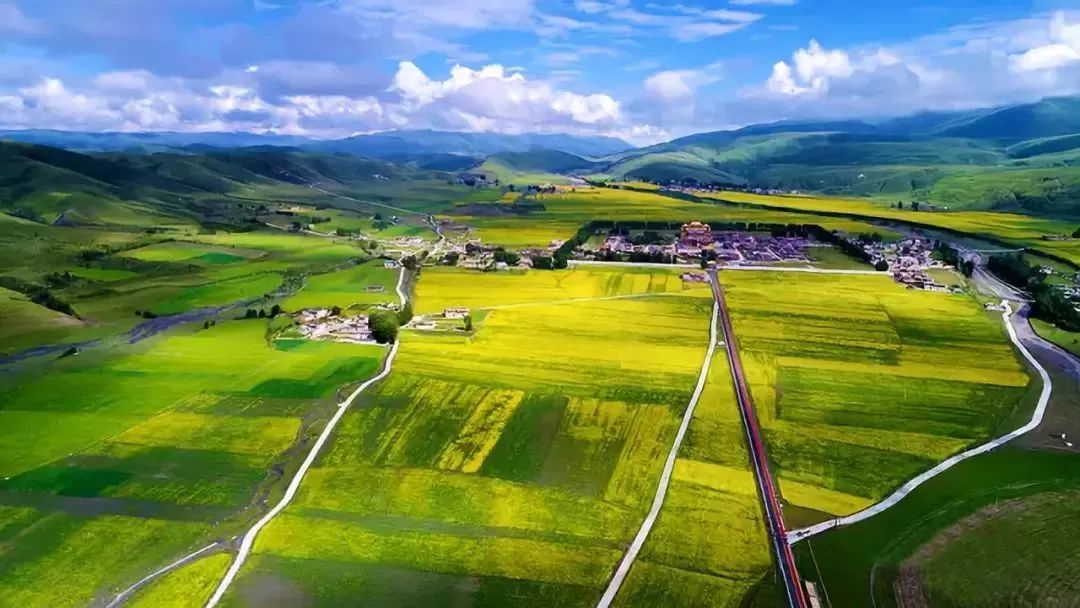 它只是川西的一个小镇！论美却惊艳整个四川！