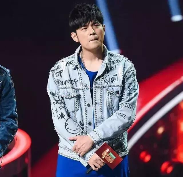 周杰伦出轨空姐致其怀孕？当事人紧急辟谣！天王的人品的确没话说