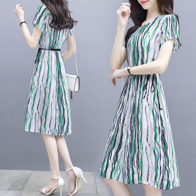 太美了，黑妹子赶紧来瞧瞧!这些精致印花雪纺裙，亮肤又遮肉