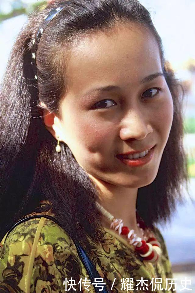 80年代的帅哥美女，让人想不到的样子
