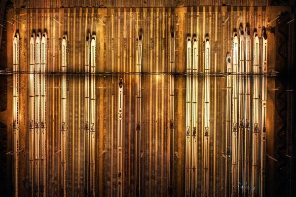  图为南宁屯里动车所：全国铁路陆续恢复运营