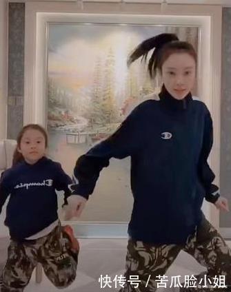 『甜馨』李小璐生活很开心，在家带甜馨，努力做网红