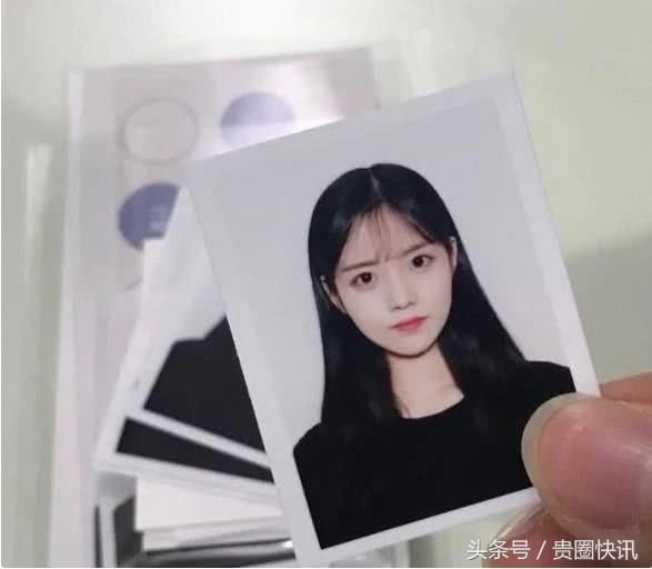 一组韩国女生的证件照：咋都长一个样，是小编脸盲吗？
