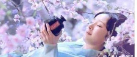 美女@6位古装剧中睡姿最美女星，赵丽颖呆萌，杨幂柔情，而她已成经典