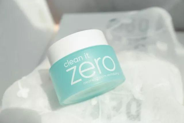 淡妆浓妆这样卸,闷痘,粉刺全没了,脸上毛孔小到看不见