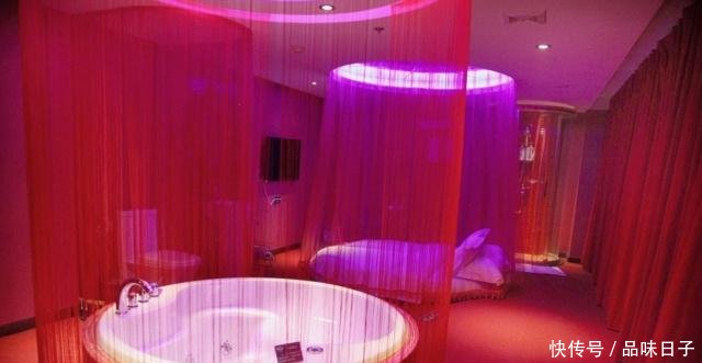 情侣酒店喜欢用圆床,究竟比方床好在哪里,保洁大妈说出其中套路