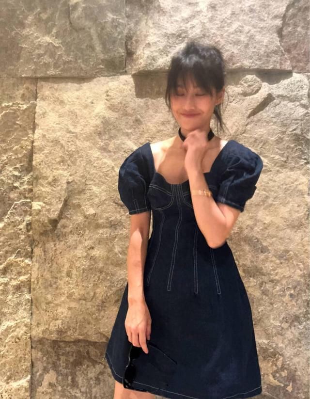 这一身公主裙真减龄，还特显瘦呀，不信？看陈燃穿就好了