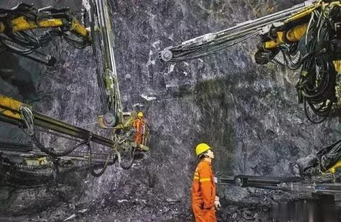 好消息！郑万高铁开始试车，开通进入倒计时！