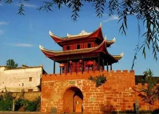 旅游必去的20个古镇,想去静静地待几天【2020热门旅游景点】