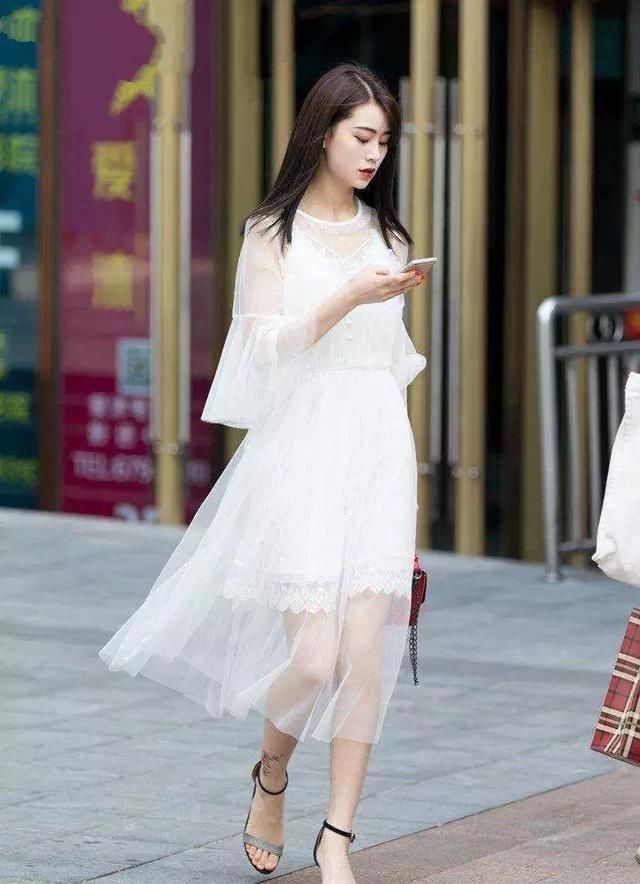  【气质】高跟鞋搭配裙子，秀出女性的优雅气质的一面