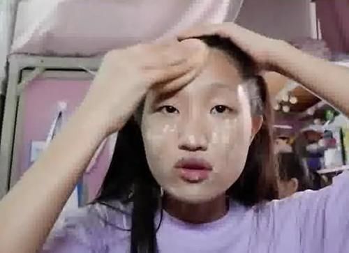 32岁老大妈仿妆baby，嘟嘟嘴的时候，晓明想打人！