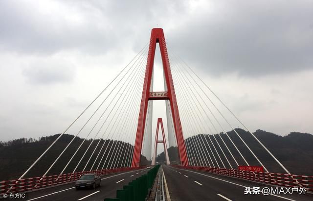 中国藏在深山的宏伟大桥，叫不出名字却让人叹为观止