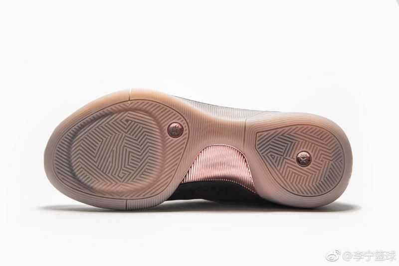 超华丽刺绣鞋面!李宁驭帅 12 玫瑰之城配色明早 10 点发售