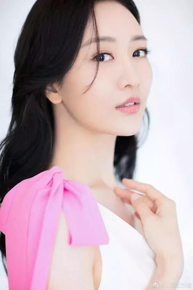 胡歌、王鸥均被“经纪人”碰瓷，唯他最惨，被坑的身无分文！