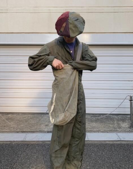  [同色系穿搭]只要你穿一次同色系，就会知道什么叫早起5分钟，耍帅一整天
