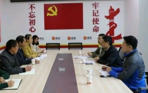  「适合」有这几种行为的不适合当“村干部”