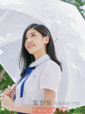 一起走过毕业季 小清新的女生毕业长发走一波