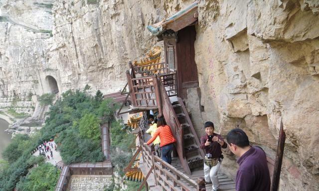 为何排队2小时 欣赏20分钟的山西悬空寺 能吸引众多游客？