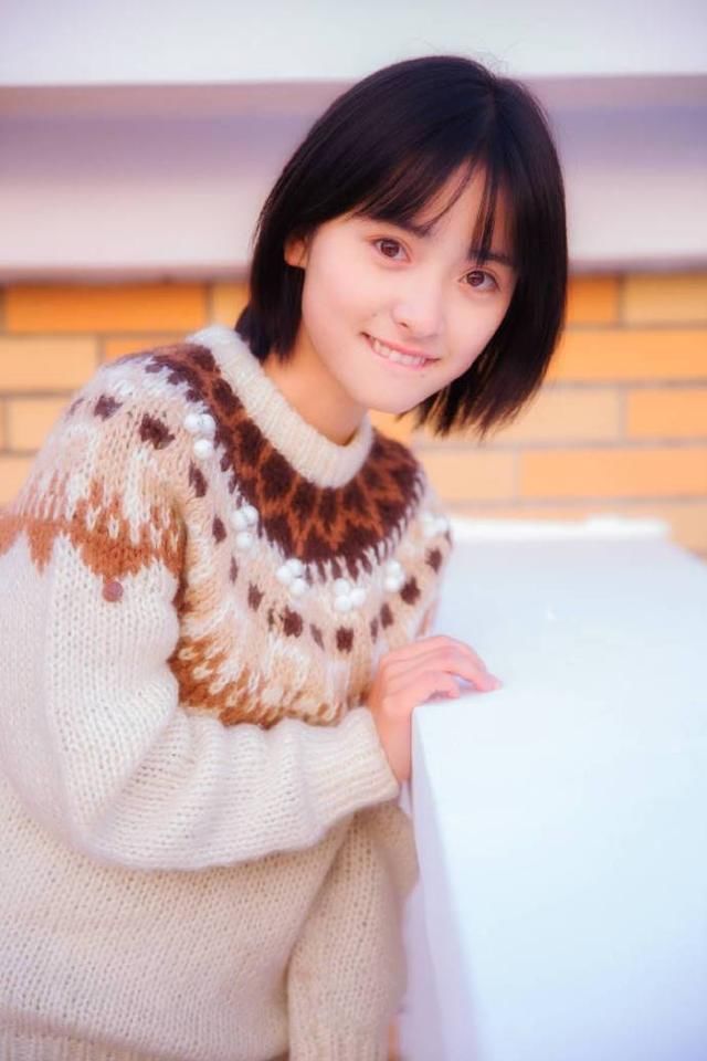 沈月新剧穿假鞋，身材五五分！然而在剧外竟凭借好衣品成功逆袭