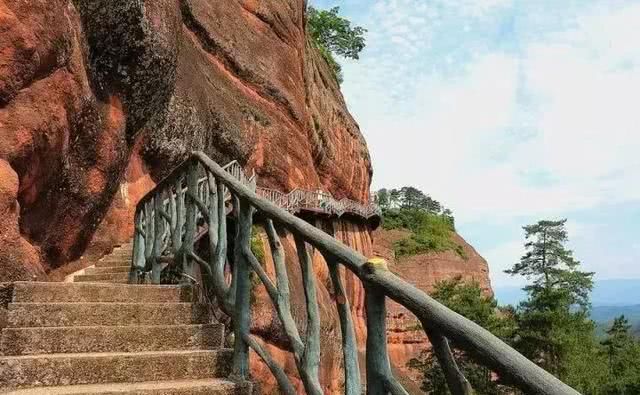 广西周末自驾游路线,一路惊喜,一路美景,体验夏天最美的样子!