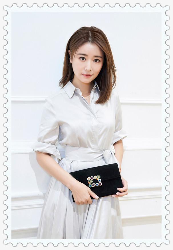 林心如修图前42岁阿姨，修图后24岁少女，网友：这差距也太尴尬了