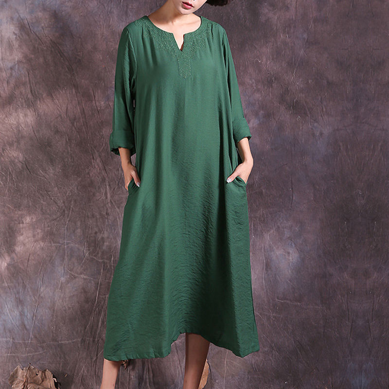 老婆把阔腿裤扔了，换上时下流行的棉麻裙，还别说，真的挺美