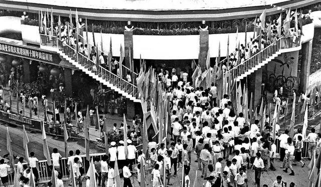 老照片带你走进1989年的广州，这些照片就连土著都不一定全见过