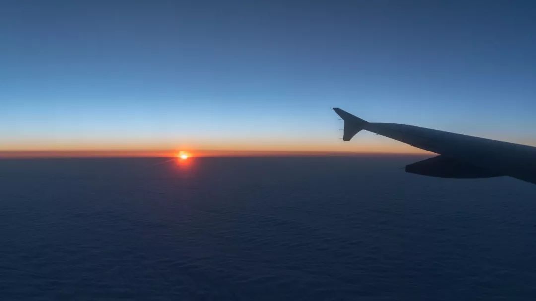 坐飞机去拉萨的时候，你沿途会看到什么？