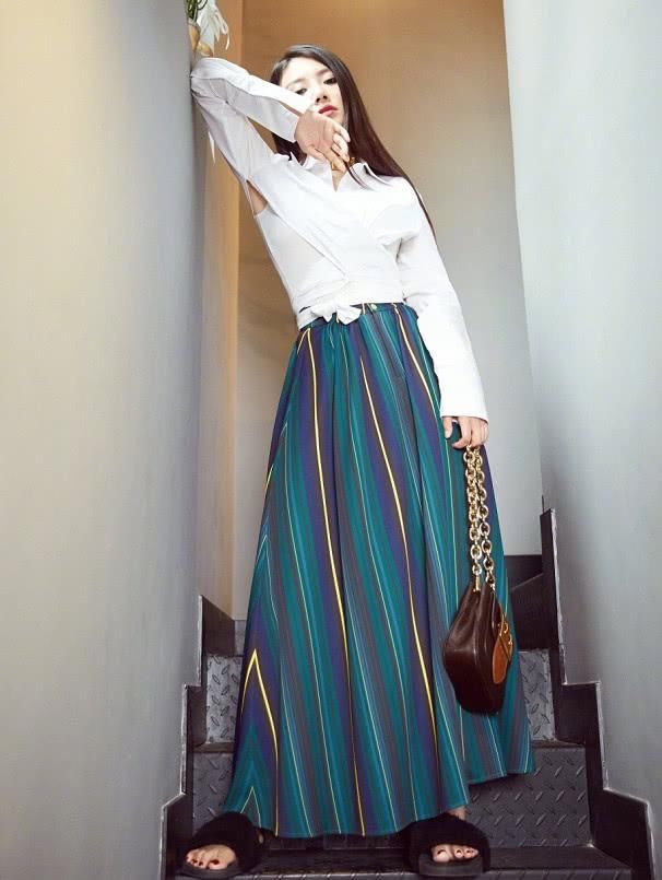 破蚊帐也能玩出性感？不愧是第一性感美女徐冬冬！