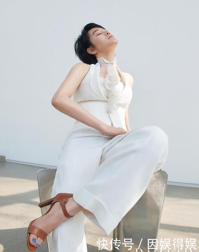 气质:中年女人会穿不会穿,和气质、金钱没半毛钱关系,主要看这一点