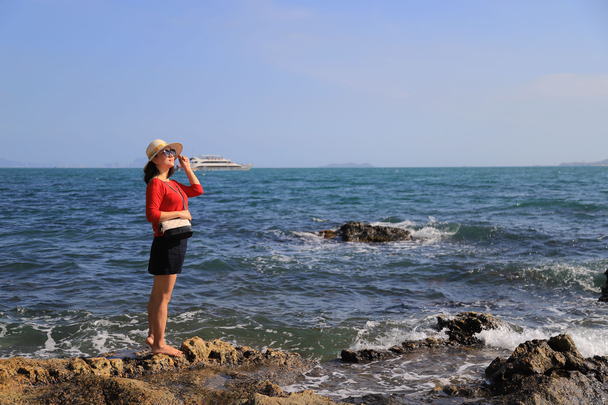 【遇上一座城】请到天涯海角来，一起去看比基尼大长腿的三亚微游